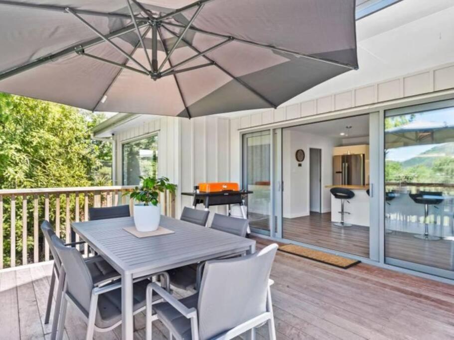 Fantail Haven Villa Kinloch Exterior photo